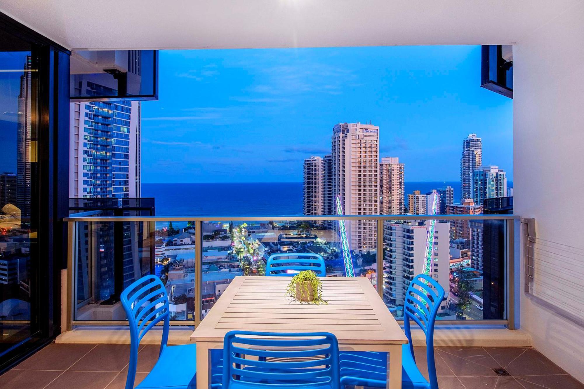 Ocean View Apartments With Balcony - Circle On Cavill - Central Location! - Self Contained & Privately Managed Голд-Кост Экстерьер фото