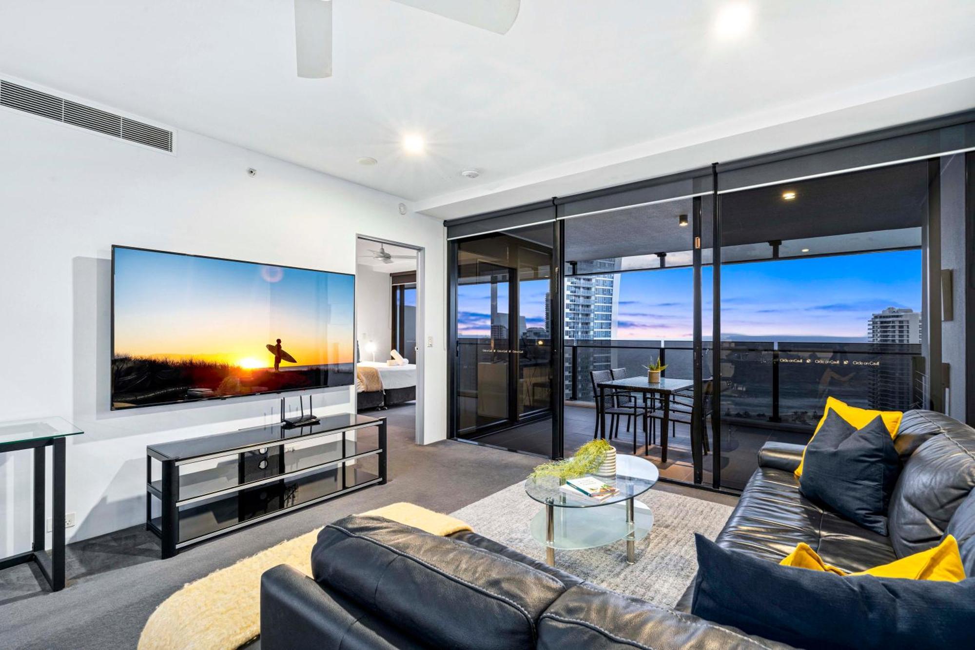 Ocean View Apartments With Balcony - Circle On Cavill - Central Location! - Self Contained & Privately Managed Голд-Кост Экстерьер фото