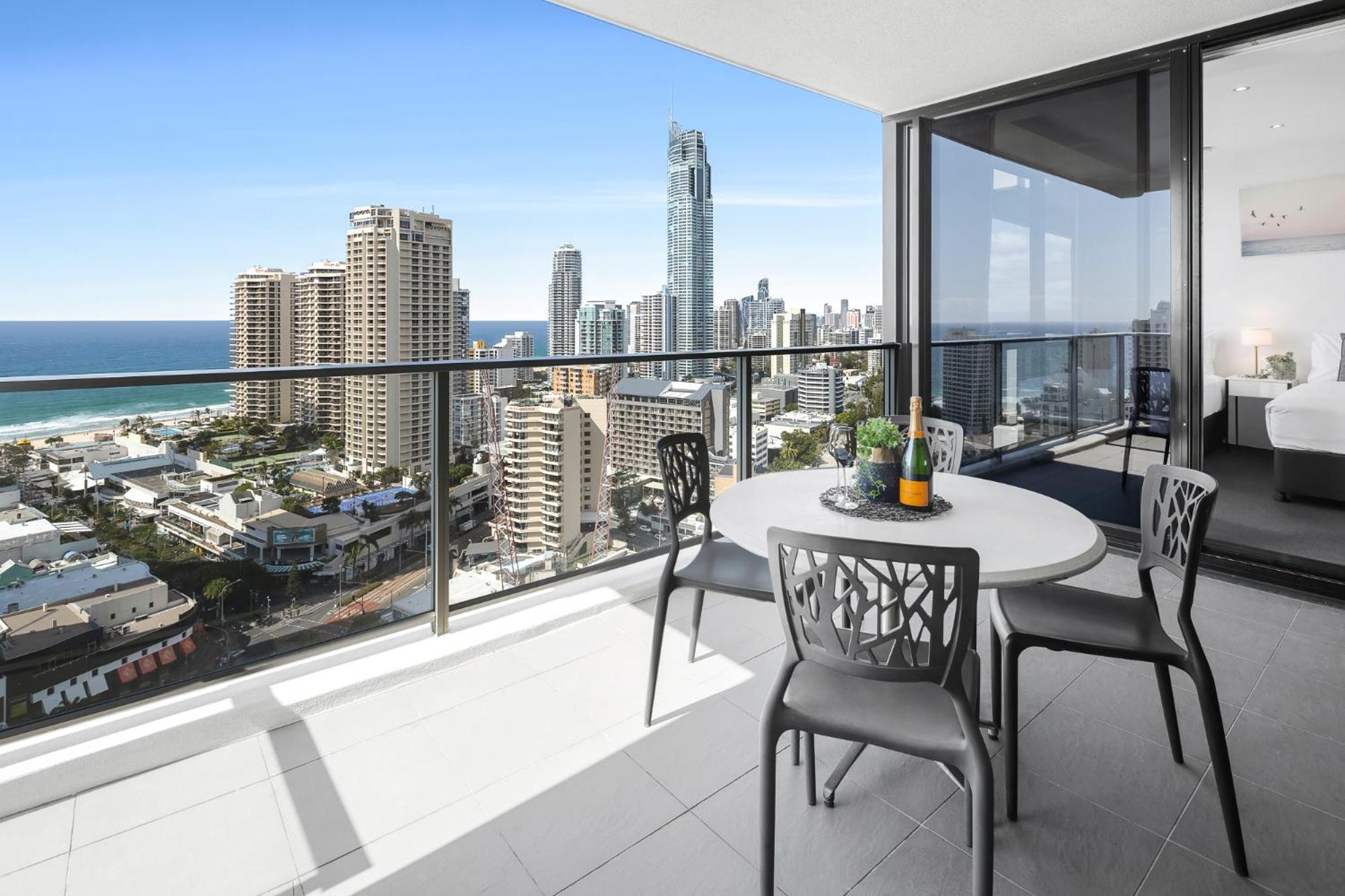 Ocean View Apartments With Balcony - Circle On Cavill - Central Location! - Self Contained & Privately Managed Голд-Кост Экстерьер фото