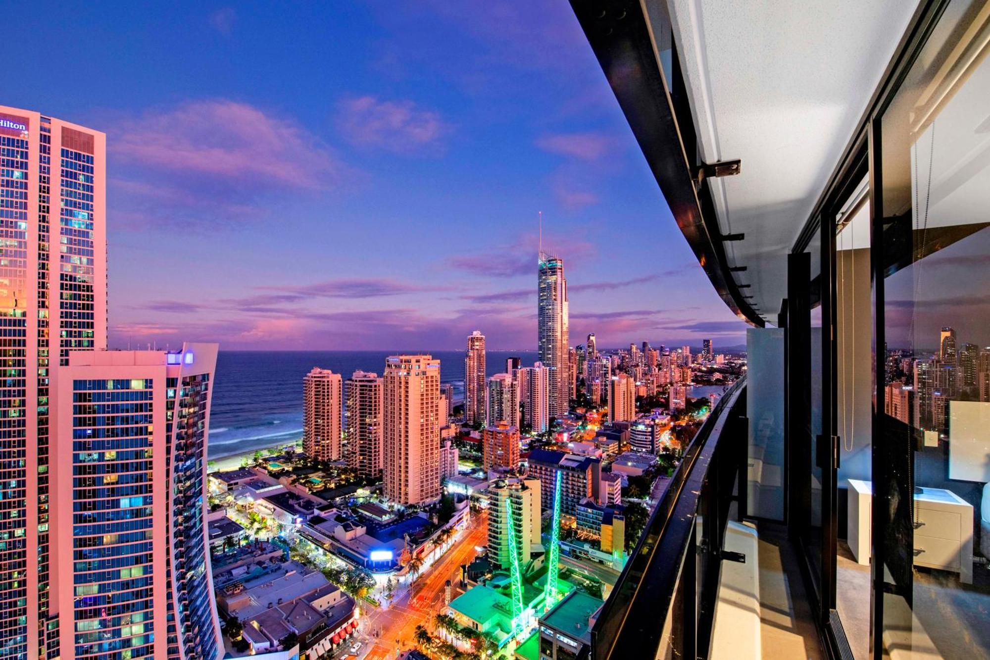 Ocean View Apartments With Balcony - Circle On Cavill - Central Location! - Self Contained & Privately Managed Голд-Кост Экстерьер фото